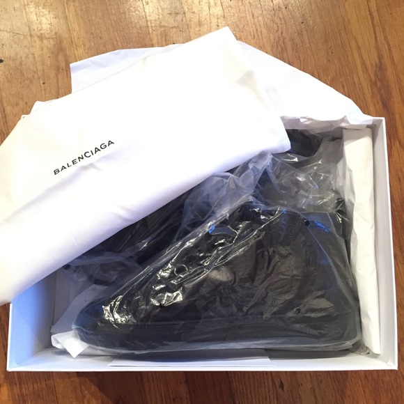 AUTHENTIC Balenciaga #PELLE Sneaker (Mens) - Picture 6 of 8